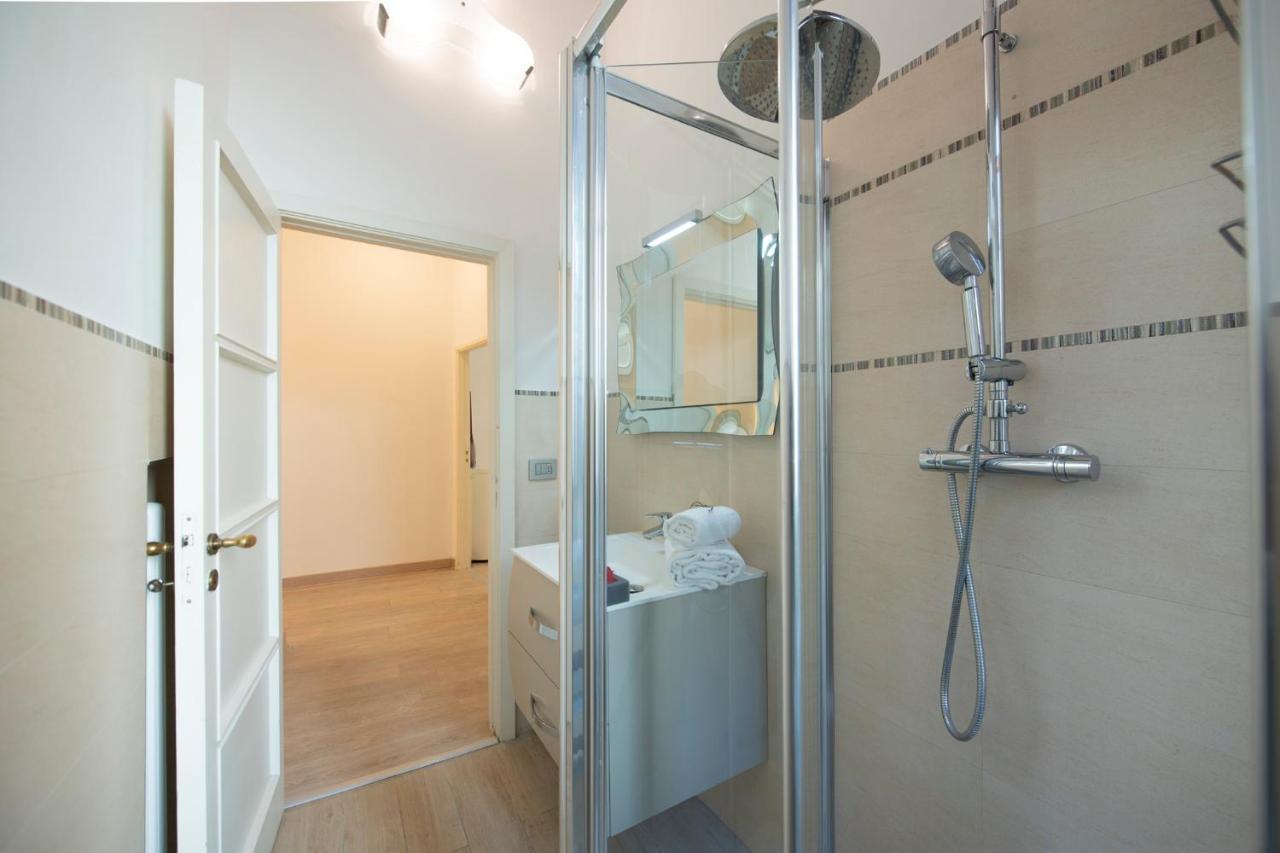 Mamo Florence - Amalia Piazza Signoria Apartment Bagian luar foto